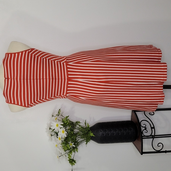 Banana Republic Red and White Striped Sleeveless Dress SZ 0 - Picture 3 of 10